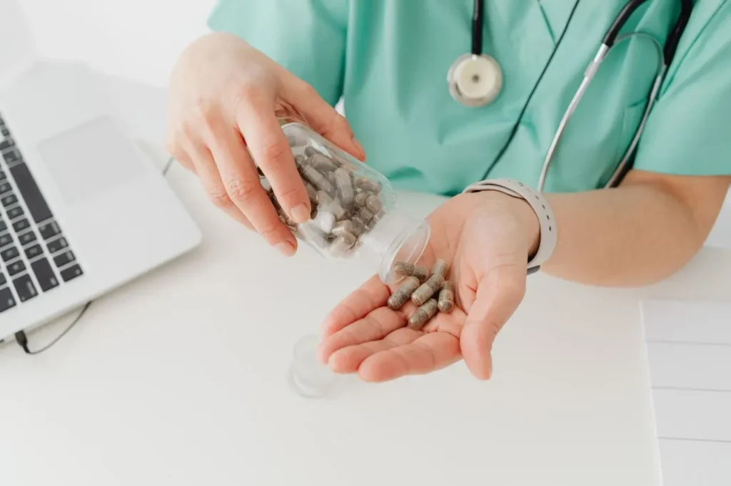 cocaine addiction treatment program california | pexels karola g 7195187